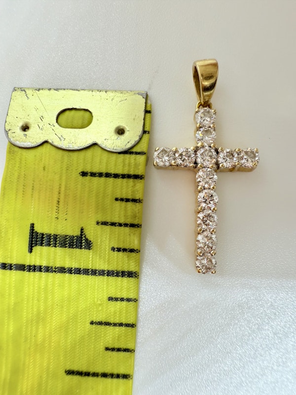 Cross, 0.86ct Diamonds. - image 5