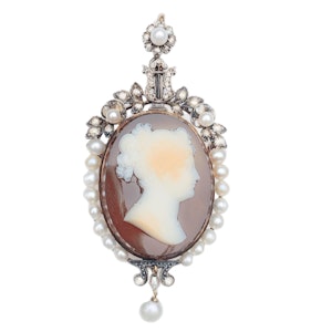 Pearl & Diamond Hardstone Cameo Pendant Brooch in 18ct Gold | French c.1860
