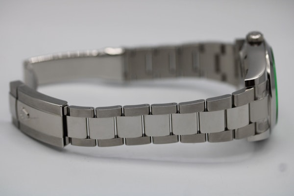Rolex Milgauss 116400GV Full Set 2021 Unpolished - image 10