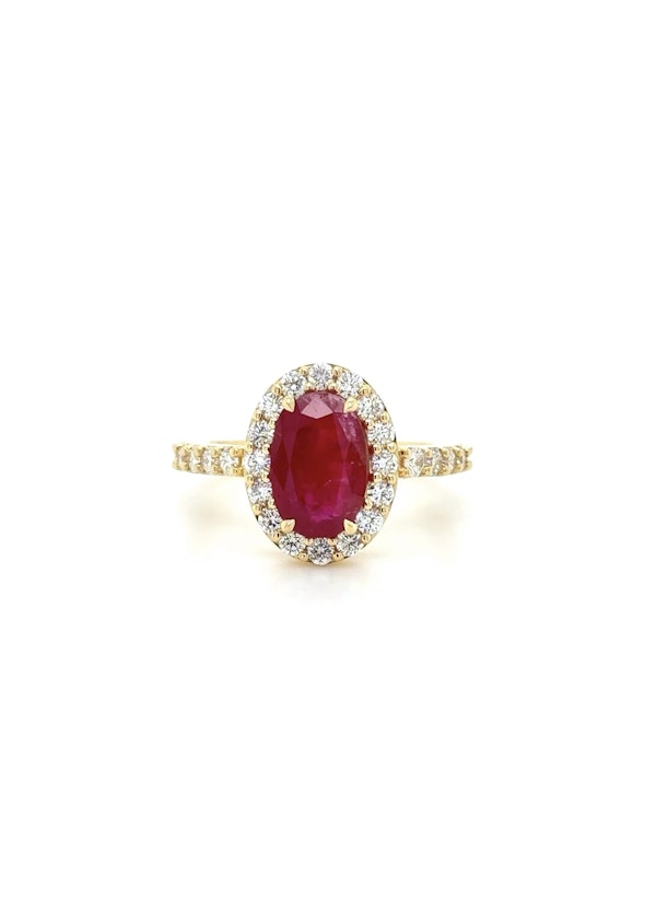 18k gold oval mix cut Ruby & diamond ring - image 1