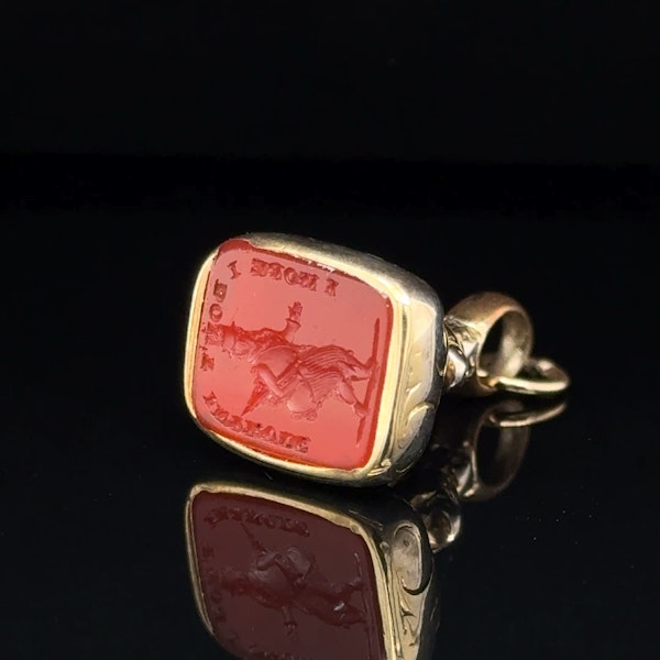 Vintage Georgian gold cased carnelian wax seal fob pendant - image 1