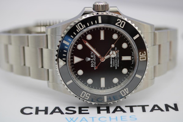 Rolex Submariner Non Date 124060 - image 2