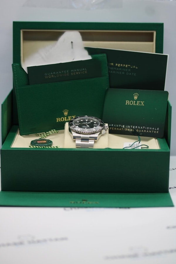 Rolex Submariner Non Date 124060 - image 3