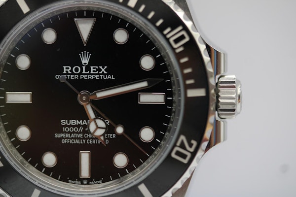 Rolex Submariner Non Date 124060 - image 6