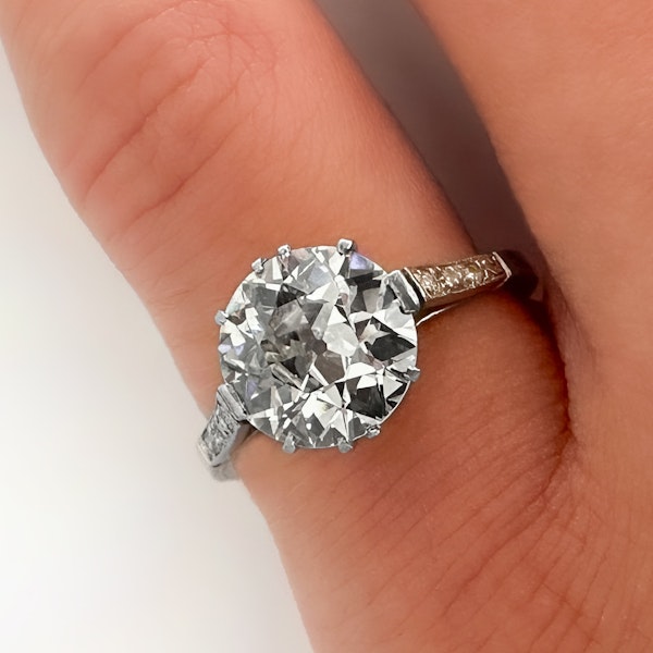 2.75ct Old Cut Diamond Solitaire Ring- Saddingtons Jewellery Stand 375 - image 3