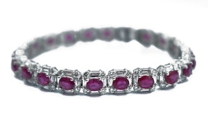 18ct Gold Burma Ruby & Diamond Bracelet