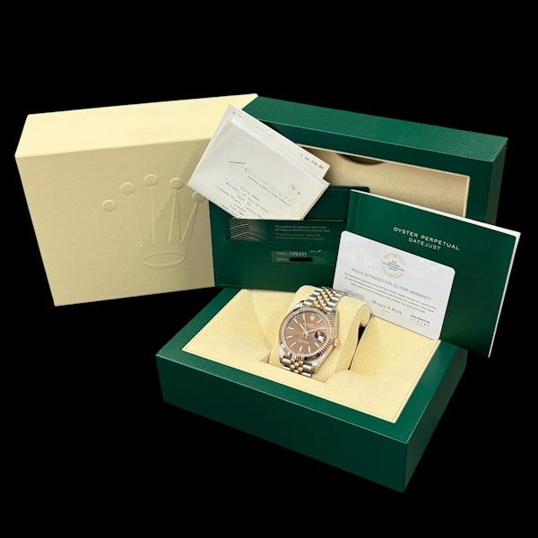 ROELX DATEJUST 41 FULL SET 2020 NEW CARD UK WATCH 126331 CHOCOLATE DIAL JUBILEE BRACELET - image 6