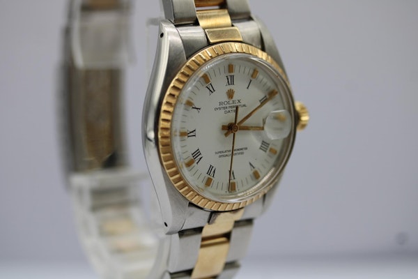 Rolex Oyster Perpetual Date 15053 - image 7