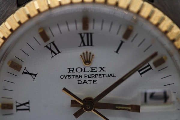Rolex Oyster Perpetual Date 15053 - image 3
