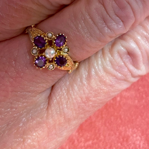 Amethyst Pearl 9ct Gold Ring date circa 1970, Lillys Attic since 2001 - image 1