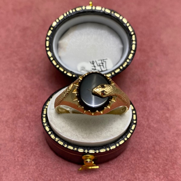 Onyx Snake Ring in 9ct Gold date after 1861-1970, Lilly's Attic since 2001 - image 1