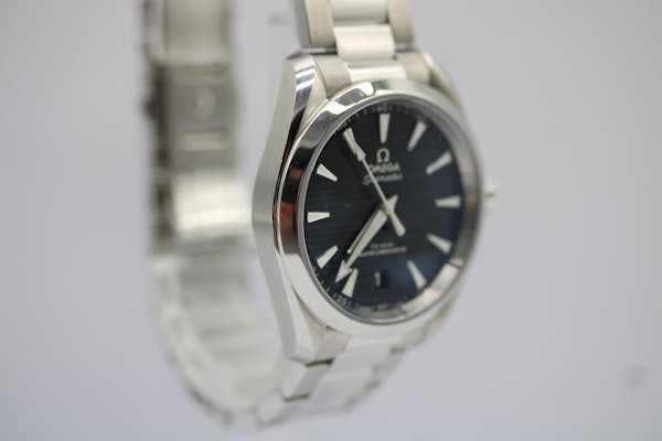 Omega Seamaster Aqua Terra Master Chronometer 220.10.38.20.01.001 - image 8