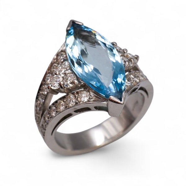 Marquise aquamarine ring - image 2
