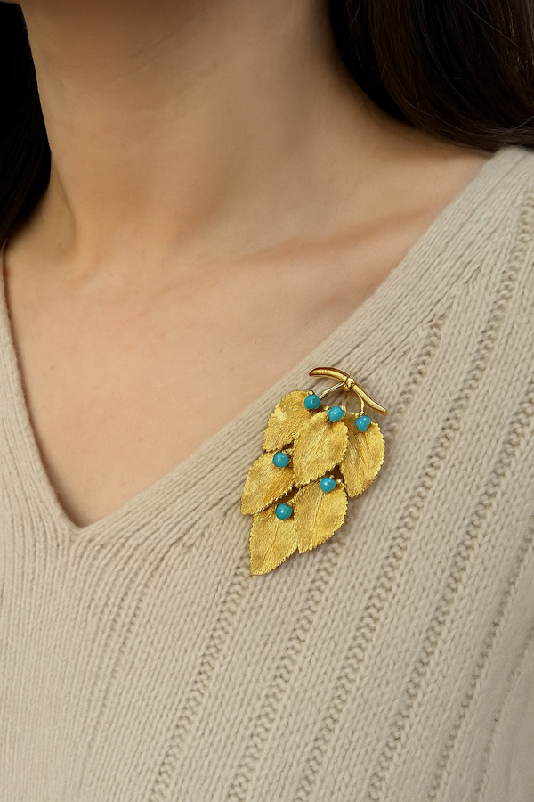 Antique 18k gold leaf brooch with turquoise - image 5