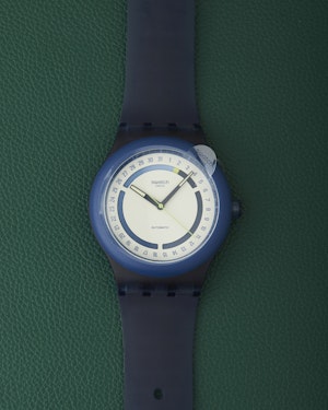 Swatch Hodinkee Sistem51 Stoplight Neon Remix Ref. SO30Z402