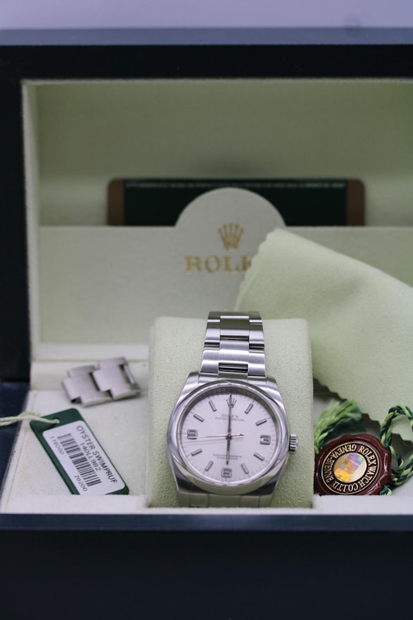 Rolex Oyster Perpetual 116000 - image 13