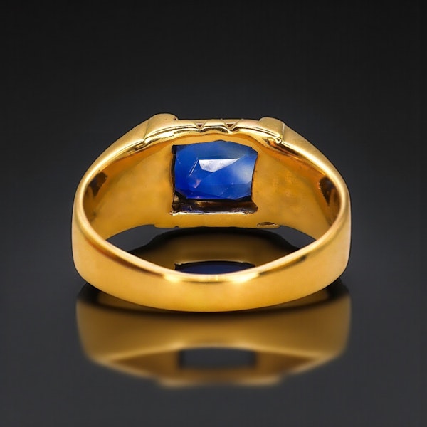 2.91ct Burmese Sapphire Ring at Deco&Vintage Ltd - image 5