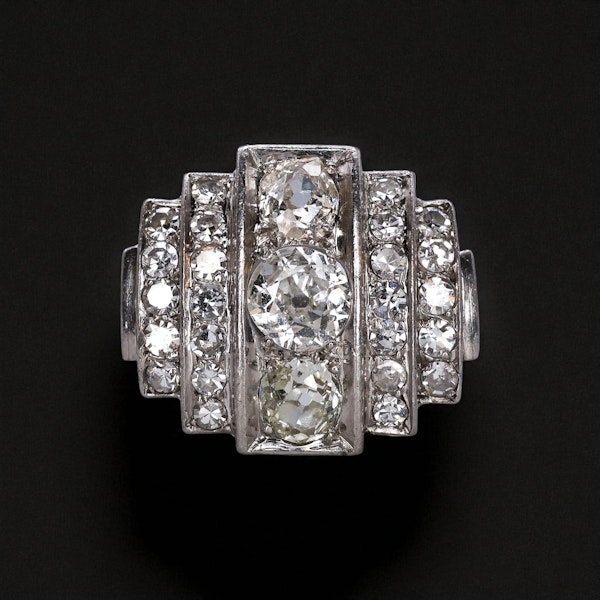 Lovely Art Deco French diamond platinum ring at Deco&Vintage Ltd - image 2