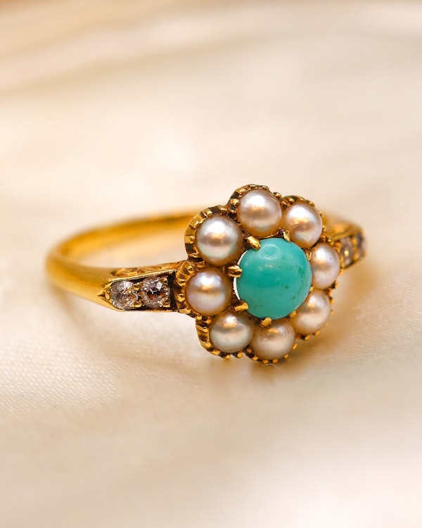 A fine Late Victorian, Turquoise, Natural Split Pearl and Diamond Cluster Ring. English C. 1880 - image 1
