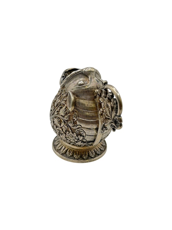 19th century Indian silver jug. - image 5