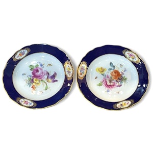 Pair of Meissen plates