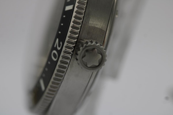 Montblanc 1858 Iced Sea Automatic Date - image 9