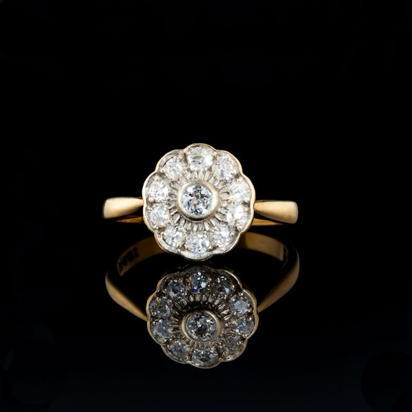 Old Cut Diamond Daisy Cluster Ring | Edwardian c.1910 - image 1