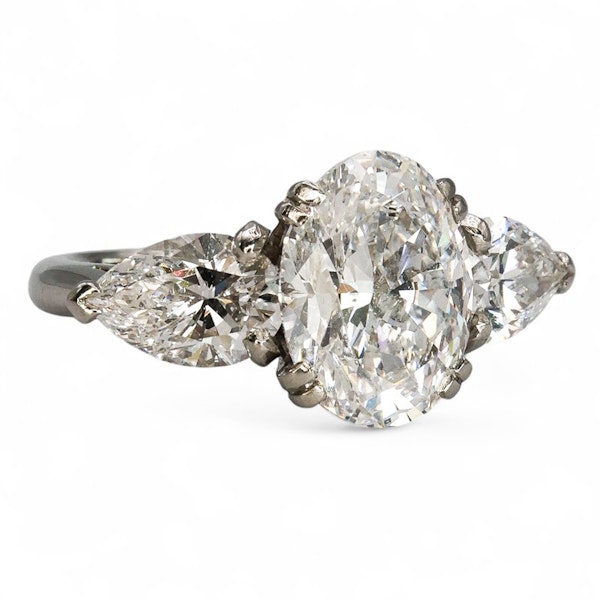 Boucheron Three Stone Diamond and Platinum Ring, 3.10 Carats - image 5