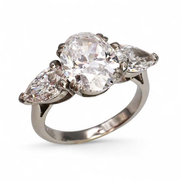 Boucheron Three Stone Diamond and Platinum Ring, 3.10 Carats - image 3