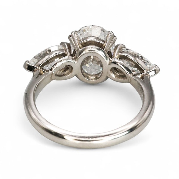 Boucheron Three Stone Diamond and Platinum Ring, 3.10 Carats - image 7