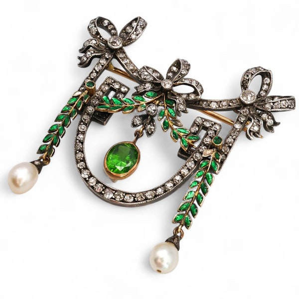 Edwardian Demantoid Garnet, Pearl, Diamond and Silver Upon Gold Brooch, Circa 1905 - image 3