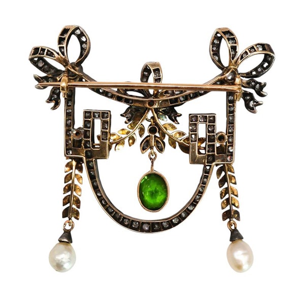 Edwardian Demantoid Garnet, Pearl, Diamond and Silver Upon Gold Brooch, Circa 1905 - image 6