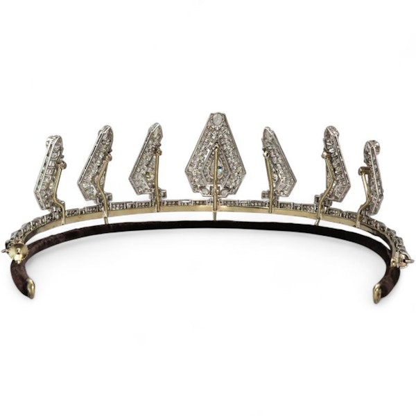 Vintage Diamond and Platinum Tiara Necklace, Circa 1960, 50.00 Carats - image 13