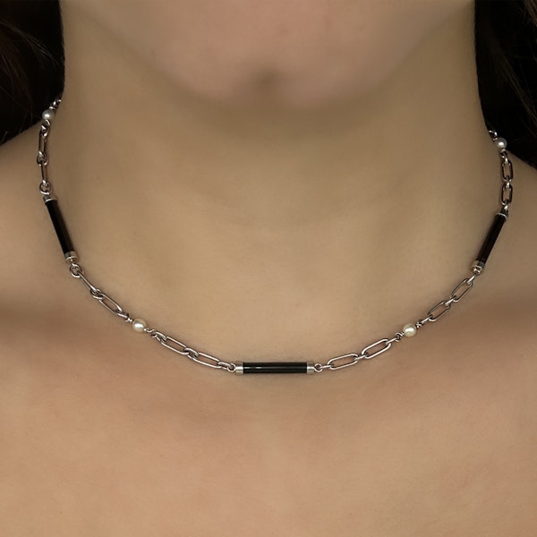 Deco Style Platinum Pearl Neck Chain - Saddingtons Jewellery Stand 375 - image 4