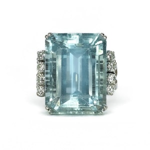 21ct Aquamarine & Diamond Cocktail Ring - Saddingtons Jewellery Stand 375