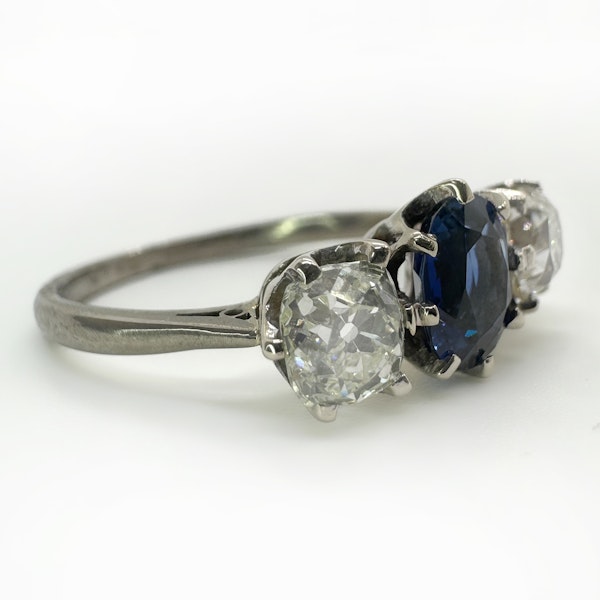 Ceylon Sapphire Diamond 3 Stone Ring - Saddingtons Jewellery Stand 375 - image 2