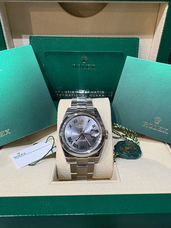 Rolex Datejust 126300 - image 4