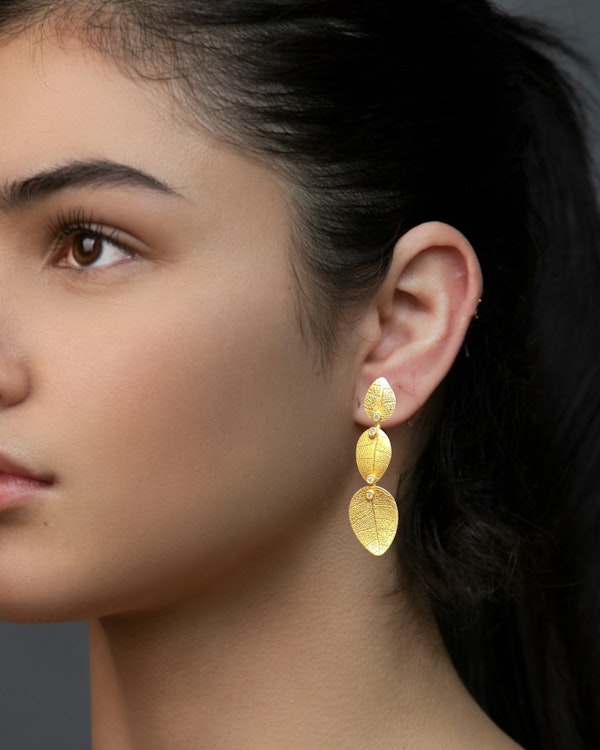By Annoushka - 18k Yellow Gold, drop earrings - info@marksjewellery.co.uk - image 3
