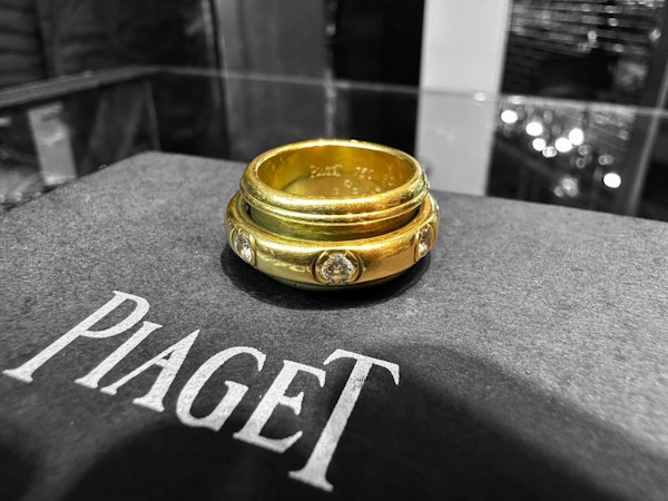 Piaget 'Possession' 18k Yellow Gold Diamond Ring, 1990 - info@marksjewellery.co.uk - image 3