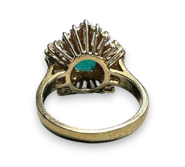 An Emerald & Diamond "Ballerina" ring - info@marksjewellery.co.uk - image 5