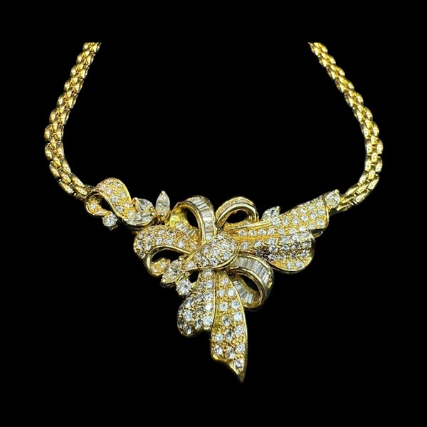 18k Yellow Gold Diamond Elegance Necklace - image 4