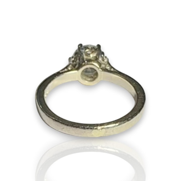 Elegant 1.00ct Diamond Solitaire Ring in 18k White Gold - image 3