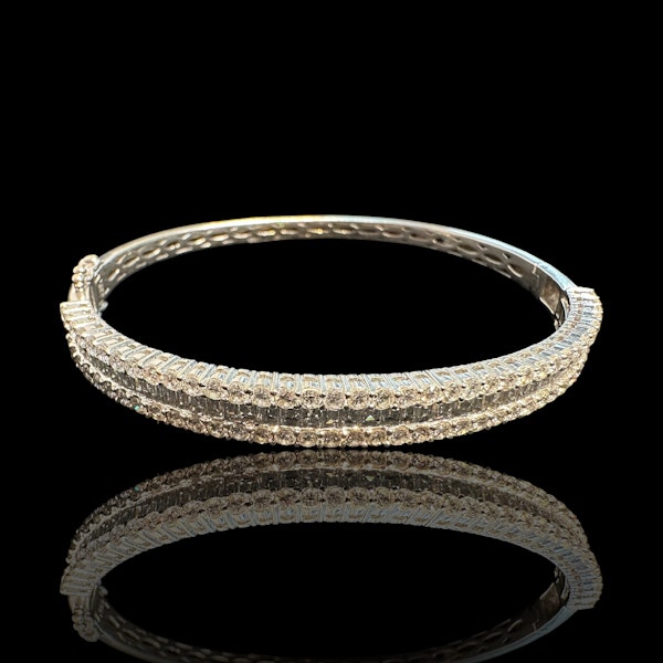 Exquisite 4.24ct Diamond Bangle in 18k White Gold - image 4