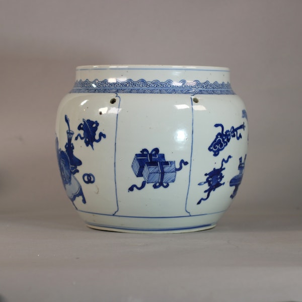 Chinese blue and white food vessel of bulbous form Kangxi(1662-1722) - image 4
