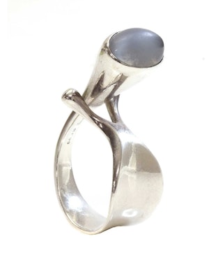 Georg Jensen Ring 152 Sterling Silver Cabochon Moonstone designed by Vivianna Toruń Bulow Hube. Rare large scale Made in Denmark. Mark Constable Unit 301