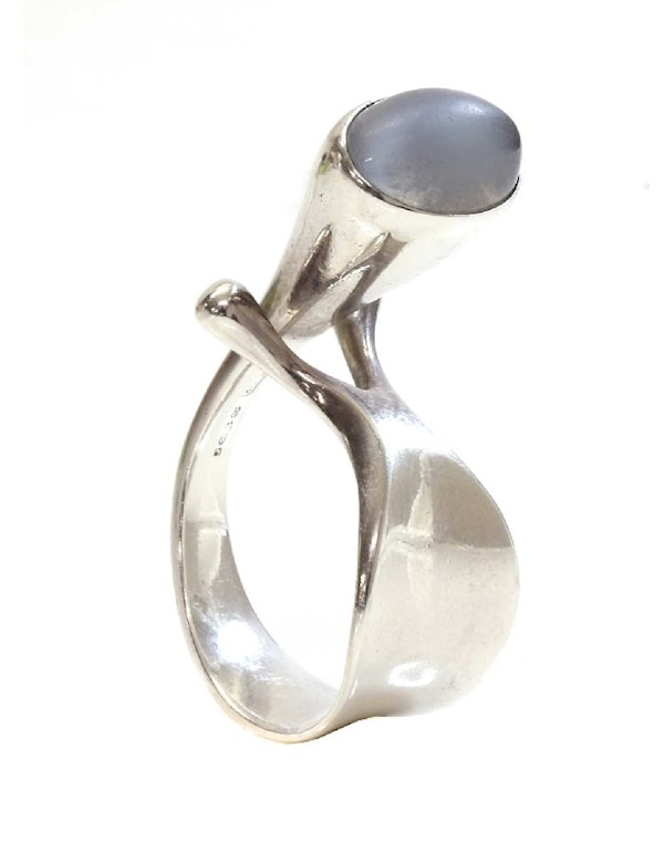 Georg Jensen Ring 152 Sterling Silver Cabochon Moonstone designed by Vivianna Toruń Bulow Hube. Rare large scale Made in Denmark. Mark Constable Unit 301 - image 1