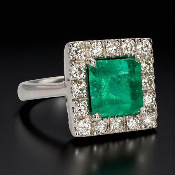 Vintage Emerald Diamond Ring at Deco&Vintage Ltd - image 3
