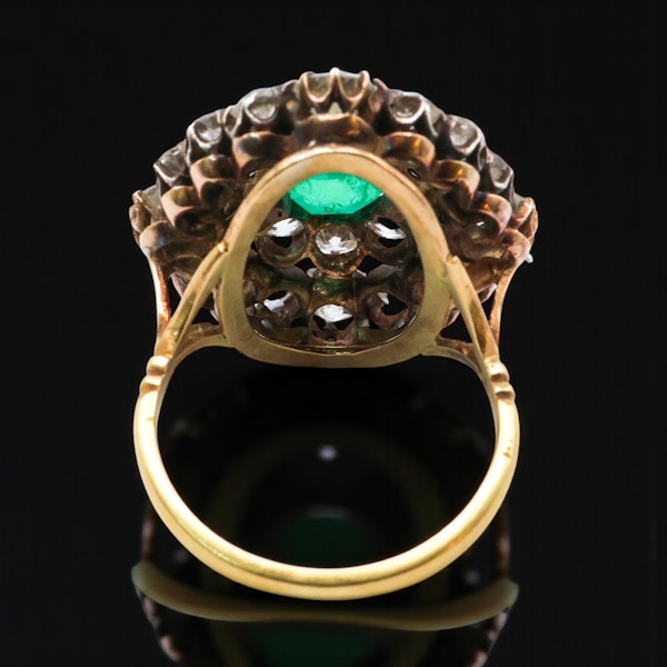 Lovely Colombian Emerald Diamond Ring at Deco&Vintage Ltd - image 5