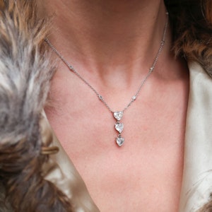 Lovely Graduated Diamond Heart pendant,Deco&Vintage,stand 324