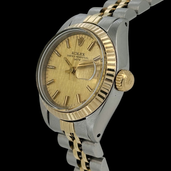 ROLEX LADY DATE STEEL/GOLG JUBILEE BRACELET CHAMPAGNE LINEN DIAL 6917 - image 2
